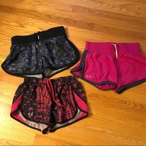 Bundle of 3 Under Armour shorts in xs